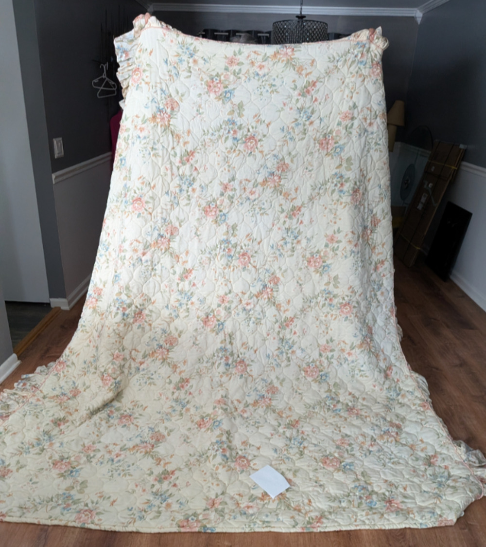 Vintage Burlington floral ruffle bedspread 102 x 88